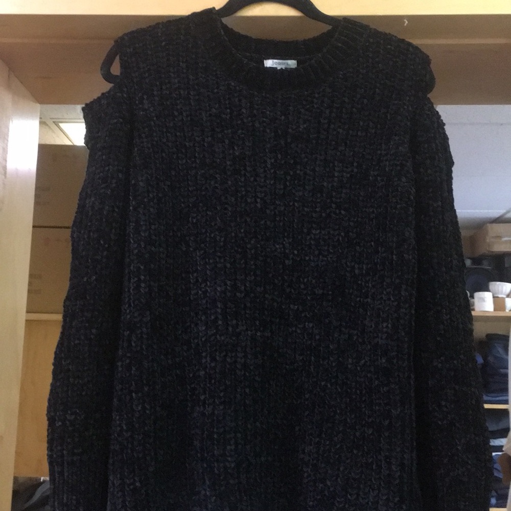 Brand new jodifl black chenille sweater